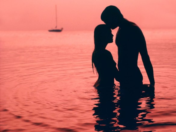 beach-love-couple-silhouette1